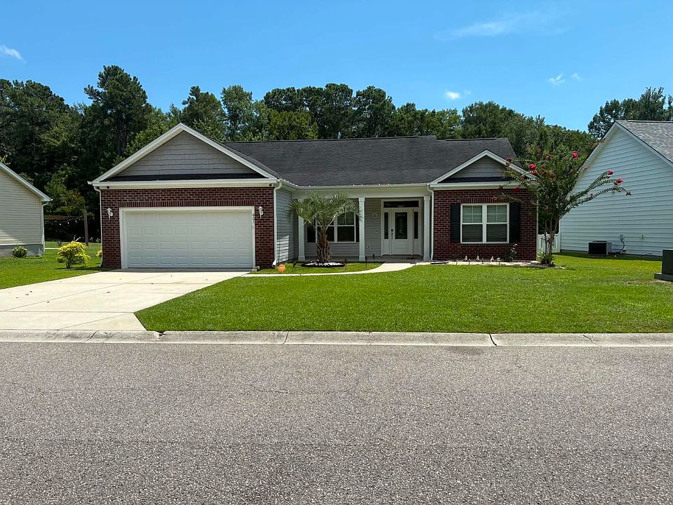 1st image of 601 West Oak Circle Dr.
