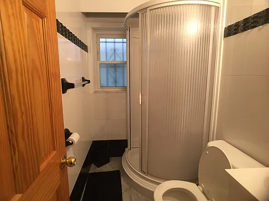 Rented by BuySell Real Estate Inc | media 32