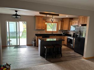 310 E H Ave, Grundy Center, IA 50638