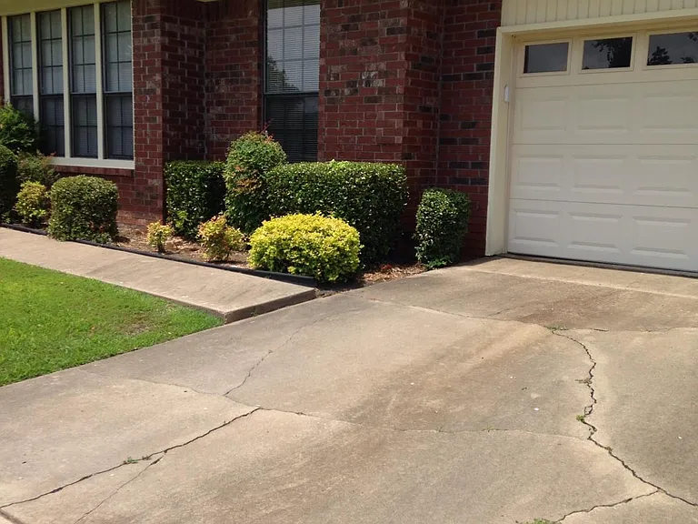 8107 Williamsburg Rd — Photo 2