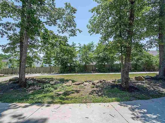 4th image of 301 Bramco Dr