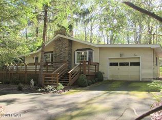 119 Eisenhower Dr, Lords Valley, PA