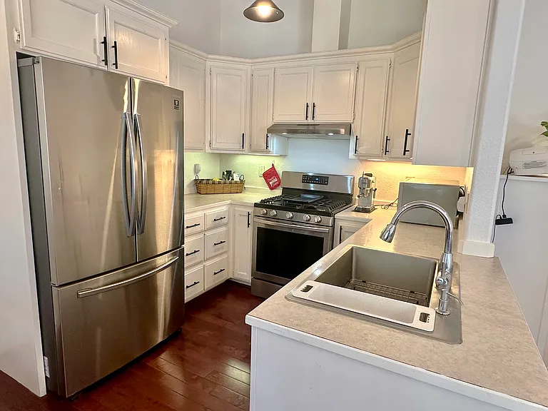 716 Eloise Ave #B — Photo 8