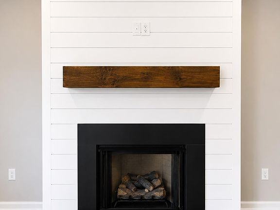 5th image of 143 Fenwick Pl