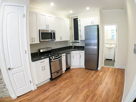 Rented by Francine Realty | media 9
