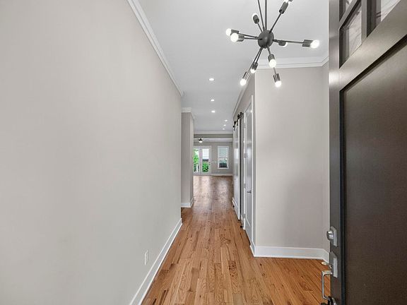 3rd image of 4704A Kentucky Ave