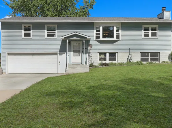 408 6th Ave NW, Dodge Center, MN 55927