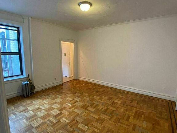 5th image of 2177 E 21st St APT 314