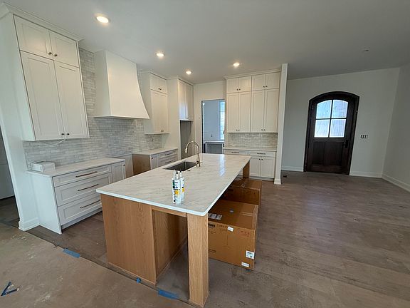 4th image of 7320 Sella Ct
