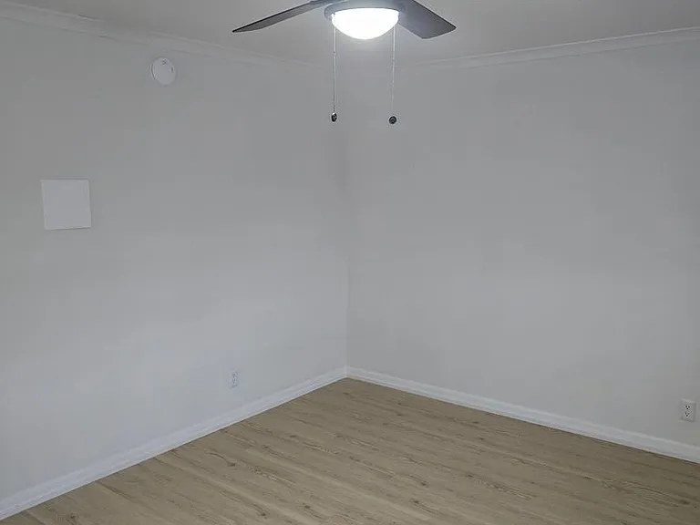 Frisco Apartments — Photo 9