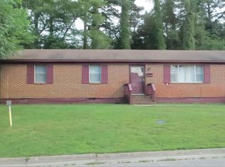 1111 Carrington Cres S, Portsmouth, VA 23701