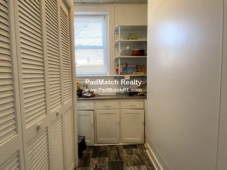18 Mount Hood Rd #1 — Photo 5