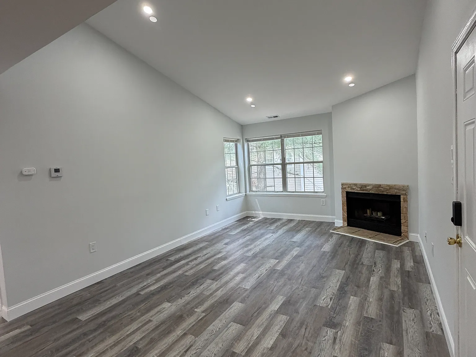 1 bed, 666 sqft, $1,800 — Photo 2