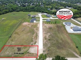 1410 Hartley Ridge Dr, Marysville, KS 66508