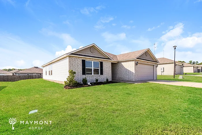 3 bed, 2.0 bath, 1480 sqft, $1,595 — Photo 3