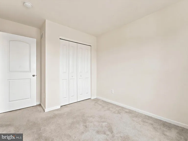 145 Mercer Ct — Photo 24
