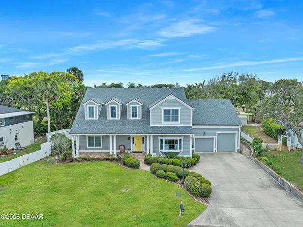 2 Hickory Ln, Daytona Beach, FL 32118