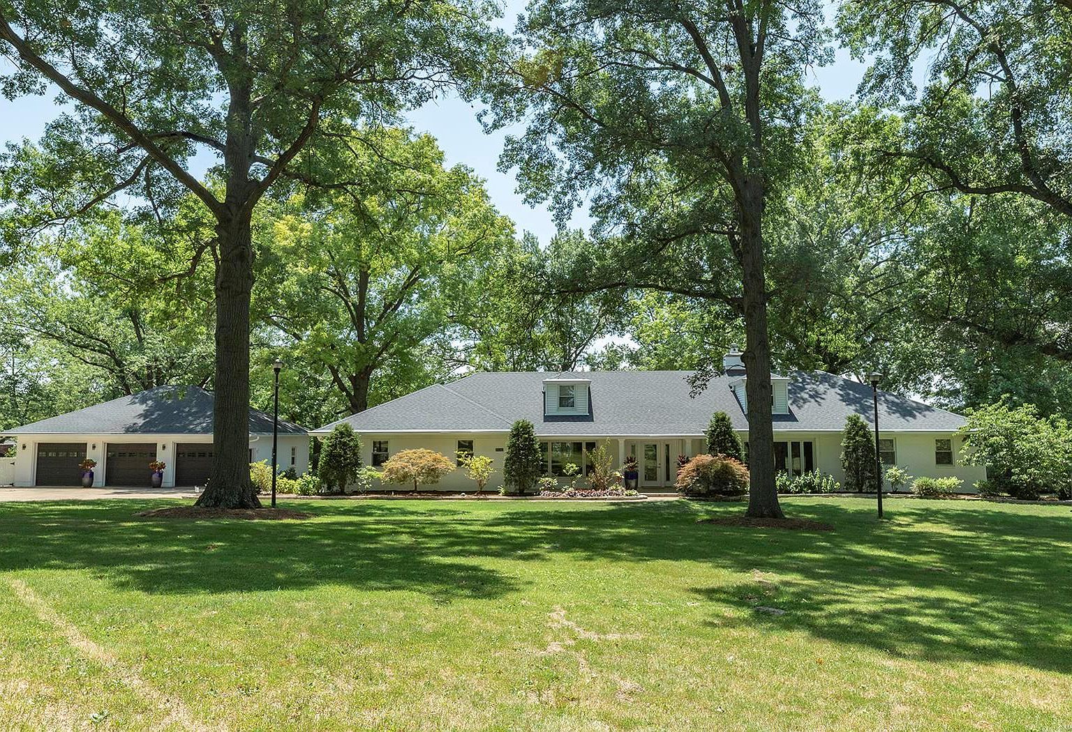 15182 Clayton Rd, Chesterfield, MO 63017 | MLS #23041074 | Zillow