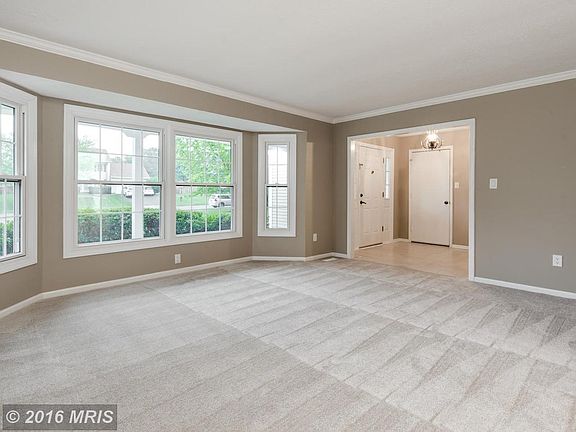 3rd image of 4604 Sand Rock Ln