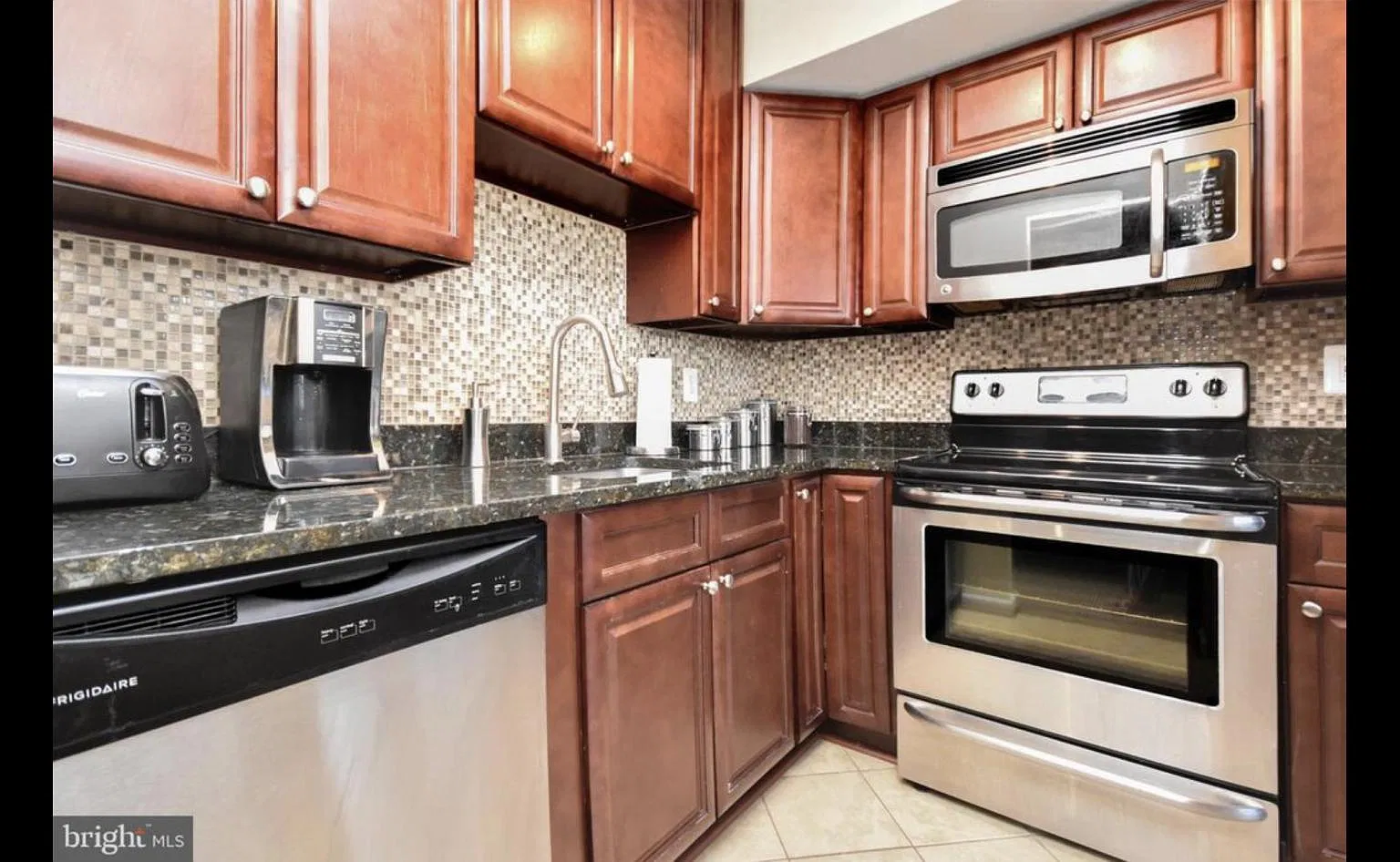 8605 Village Way — Photo 3