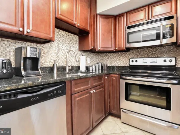 8605 Village Way, Alexandria, VA 22309