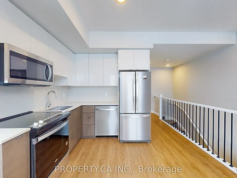 708 Woolwich St #303 — Photo 11