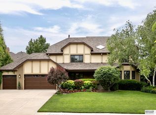 13619 Parker Cir, Omaha, NE 68154