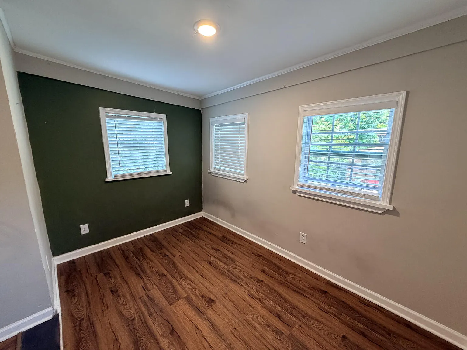 1 bed, 1.0 bath, $1,299 — Photo 3
