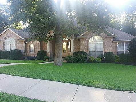 1st image of 1712 Valley View Dr