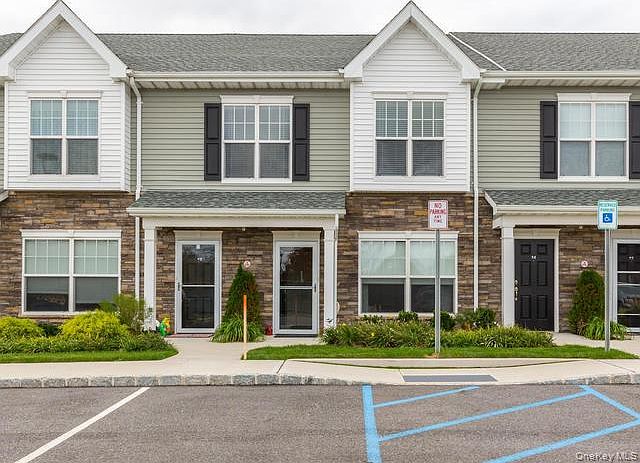 1st image of 11 Hunter Drive