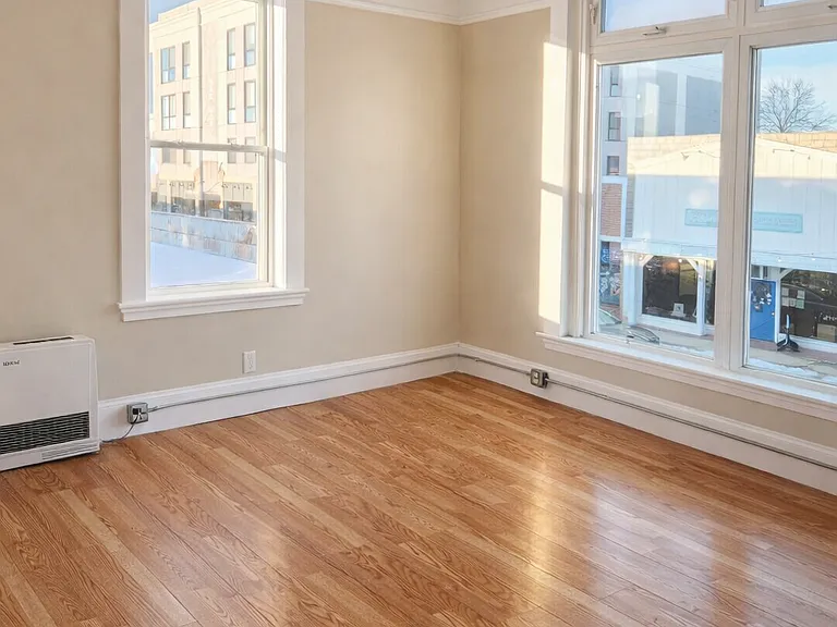 28 N Main St #1 — Photo 2