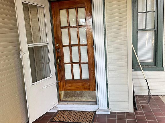 2nd image of 207 Mountain Ave SW #1-A