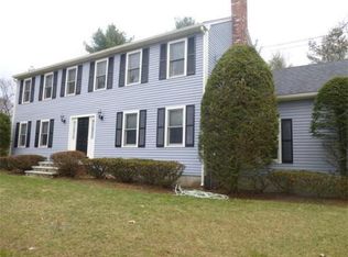 10 Young Rd, Foxboro, MA 02035