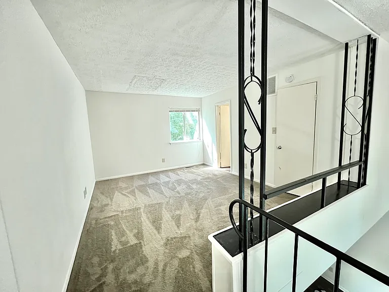 Glenview Apartments — Photo 59