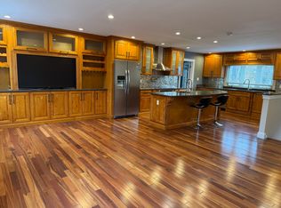 7209 Needwood Rd, Rockville, MD 20855