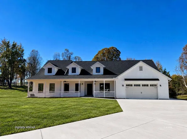 22 Centenary Rd, Gallipolis, OH 45631
