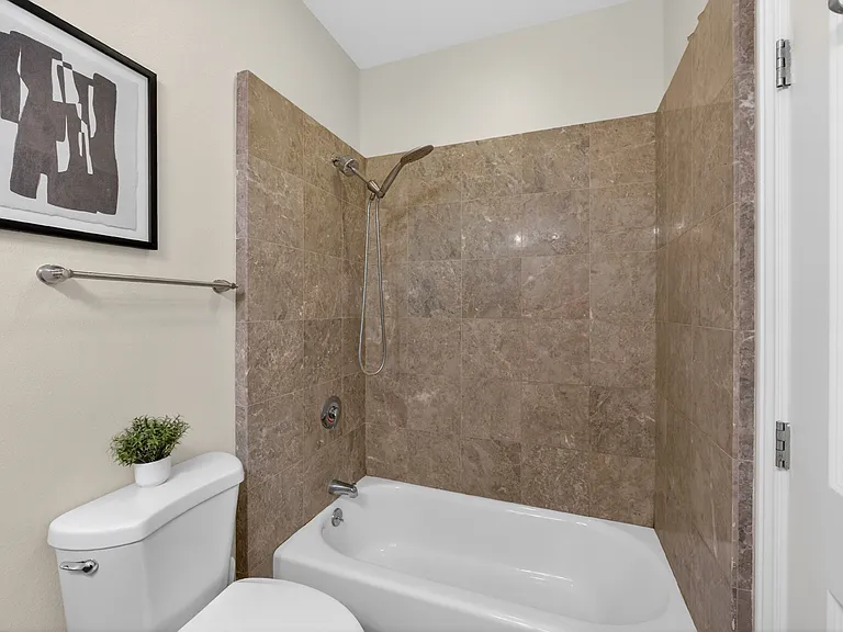 533 Sally Garden Ct — Photo 13