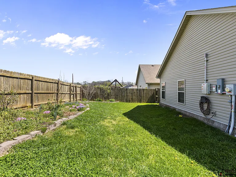 111 High Hope Ln — Photo 47