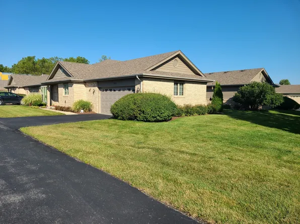 344 S Woodward St, Beecher, IL 60401