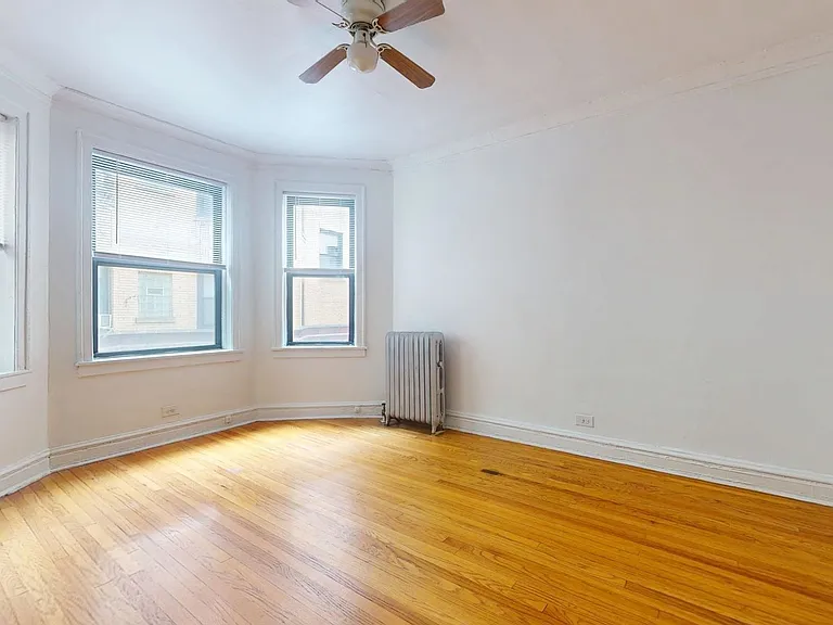 5415 S. Woodlawn Avenue — Photo 54