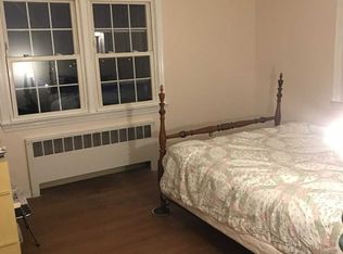 28 Fairview Ave, Park Ridge, NJ 07656