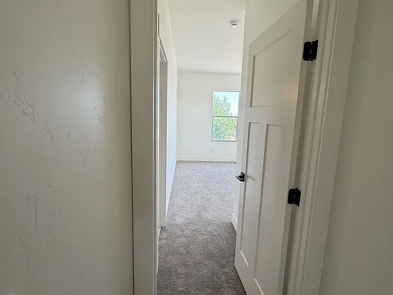17 Grove Ln — Photo 9