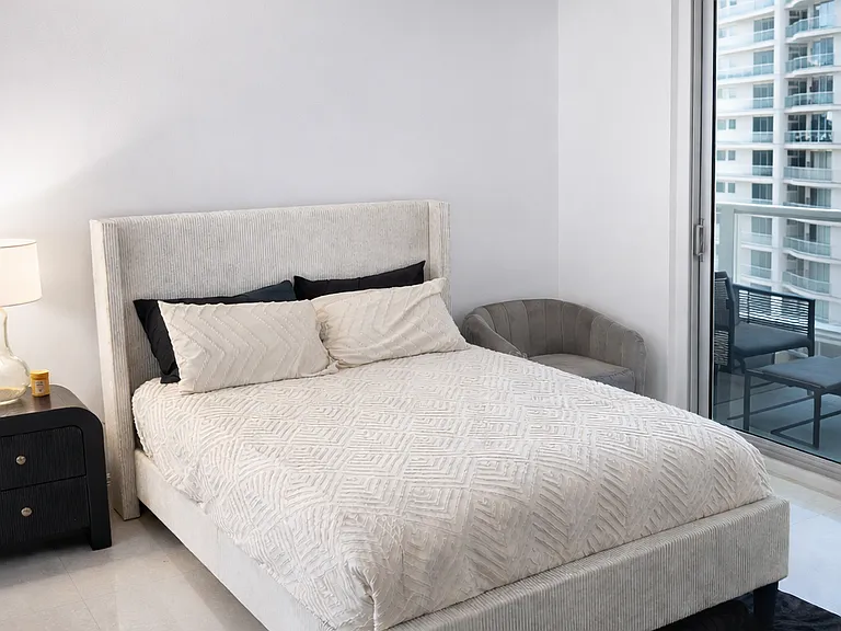 55 SE 6th St #2203 — Photo 12
