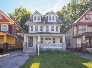 9002 Parmelee Ave, Cleveland, OH 44108