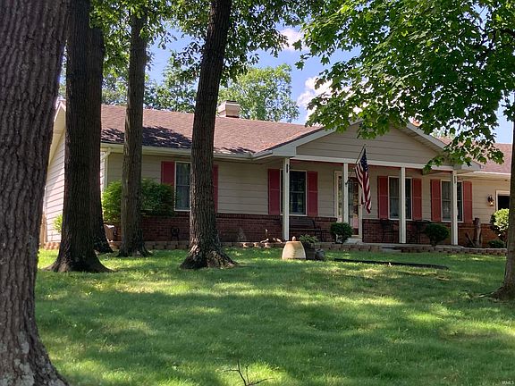 2nd image of 305 Greenwood Trl