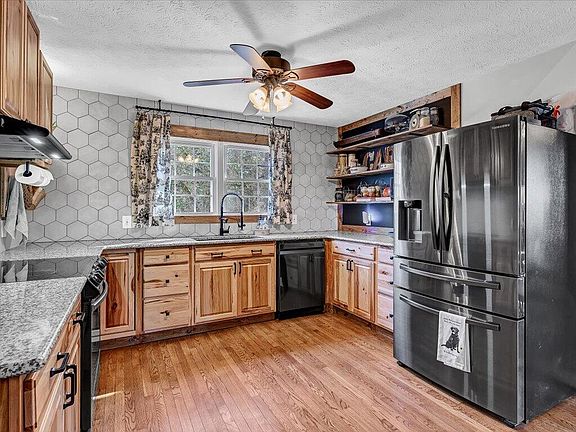 4th image of 2454 Scott Pond Rd