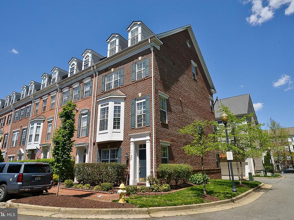 1st image of 301 Lannon Ct
