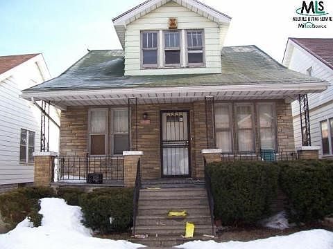 1st image of 17422 Goddard St