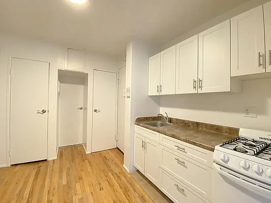 Rented by Douglas Elliman | media 15