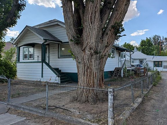 2nd image of 346 E 7th St